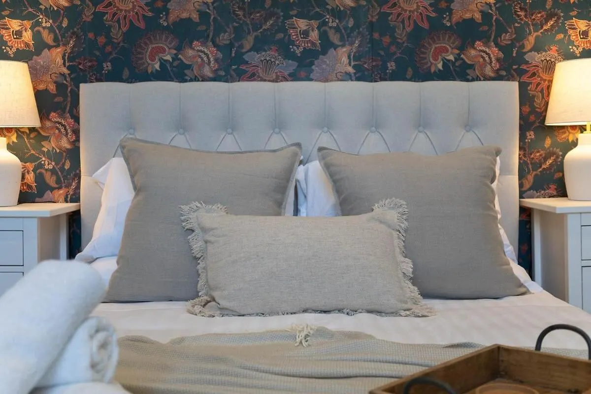 Host & Stay - Round Hill Apartment Брайтонн