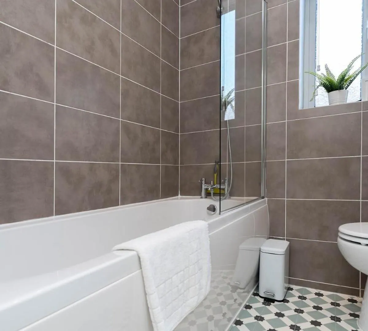 Host & Stay - Round Hill Apartment Брайтонн